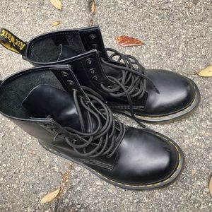 1460 Dr Martens Black Sz 7